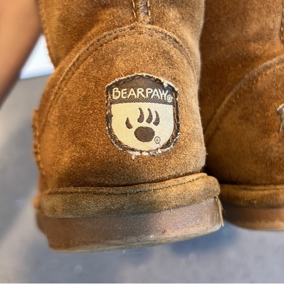 Bearpaw suede boots size 12 kids - Picture 6 of 7